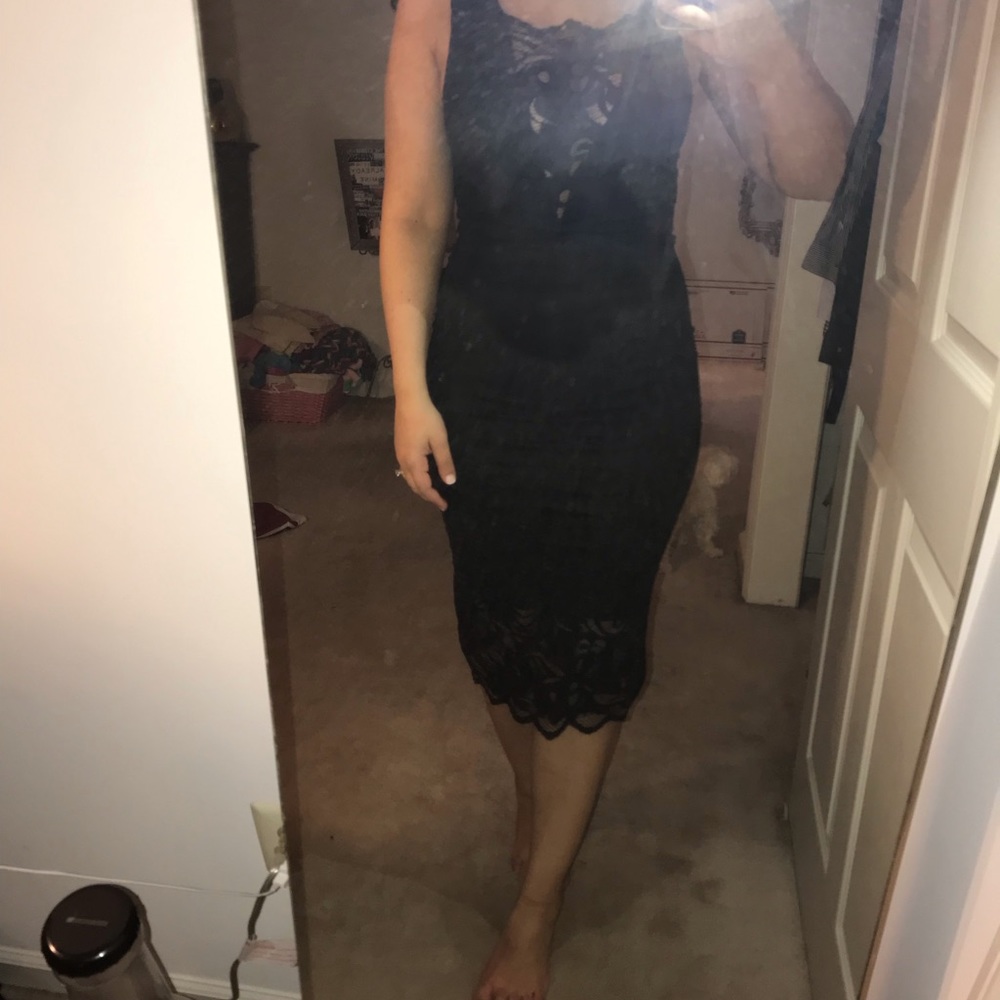 H&M dress size 4, black lace midi, excellent cond